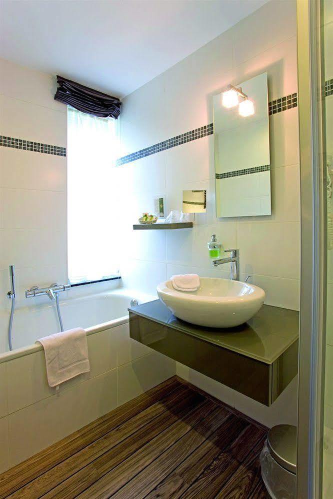 Hotel Moulin De Daverdisse, The Originals Relais